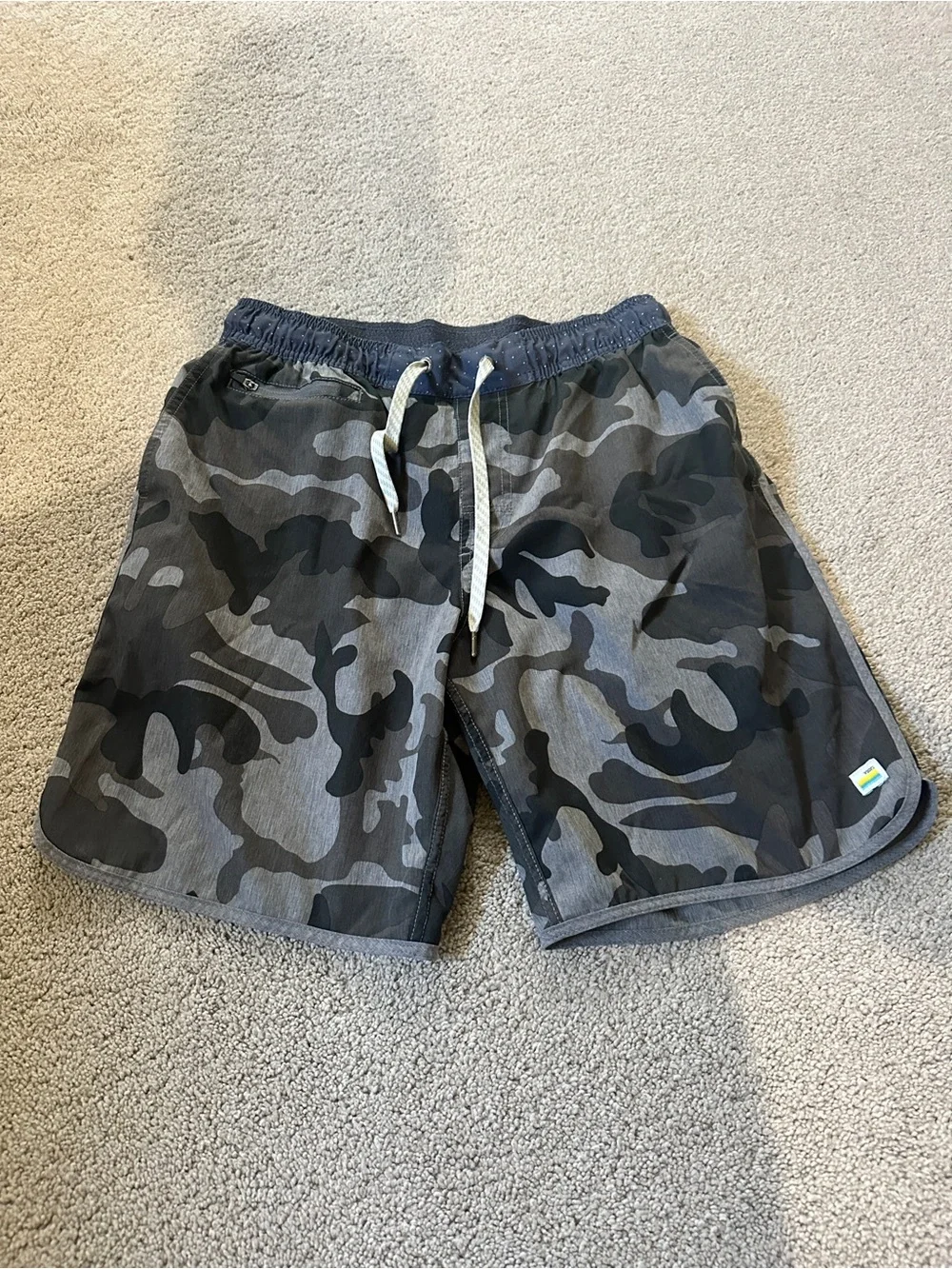Vuori - 7” Original Banks - Gray & Black Camo Swim/Board Shorts
